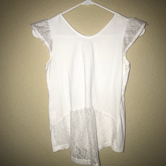 Girls White Lace shirt 👚 - Picture 3 of 3